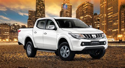 2017 mitsubishi strada
